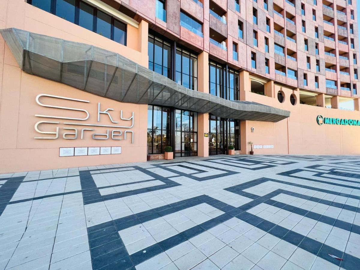 Lejlighed Sky Garden & Seasonal Pool Views By Ele